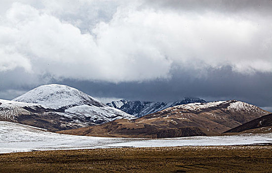 青海雪山美景