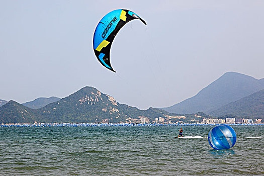 风筝冲浪