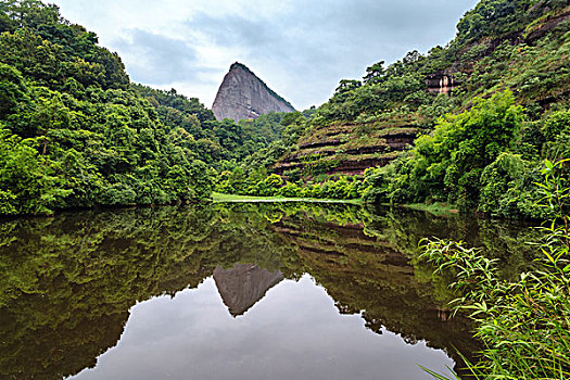 韶关丹霞山阳元山汇元池