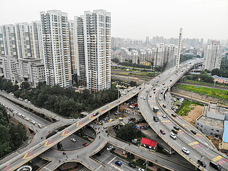 航拍辽宁省沈阳市府大路胜利北街立交桥东西快速干道跨铁路高架桥