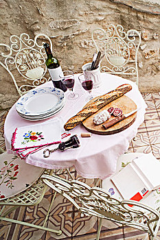 面包,葡萄酒,桌上,朗格多克-鲁西永大区,法国