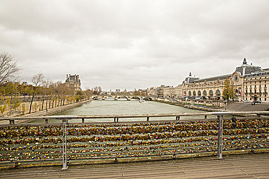 巴黎桥