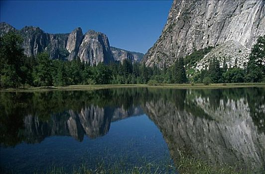 反射,山峦,水中,教堂岩,优胜美地国家公园,加利福尼亚,美国