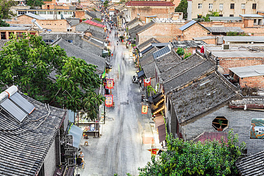 中国河南省洛阳市丽景门西大街老街街景