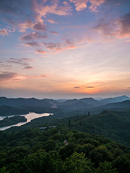 广东惠州红花湖与高榜山景区的夕阳景观