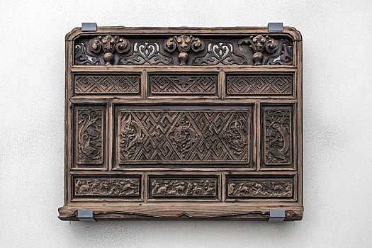 清代木雕獸紋窗欄板,安徽博物院館藏