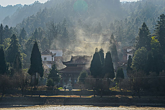 树,蓝,背景,池塘,倒影,烟,枯枝,寺庙,太阳,阳光,水,岸,淤泥,泥潭,村庄,山岗