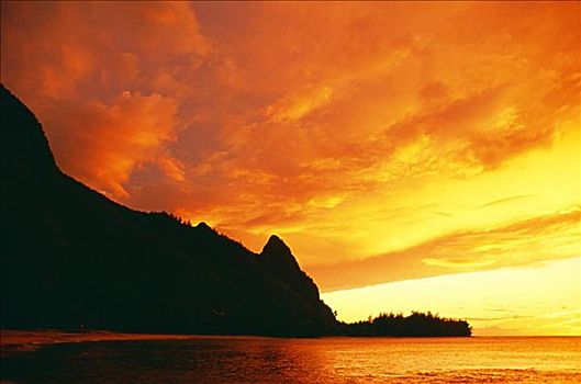 夏威夷,考艾岛,纳帕利海岸,巴厘海,日落,鲜明,橙色天空,平静,海洋