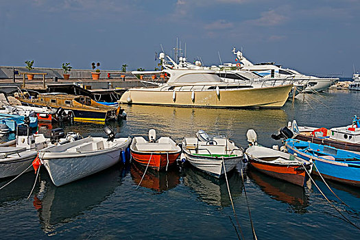 码头,伊斯基亚,那不勒斯湾,意大利,欧洲