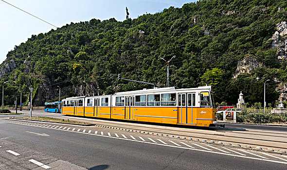 電動公交車在匈牙利首都布達佩斯