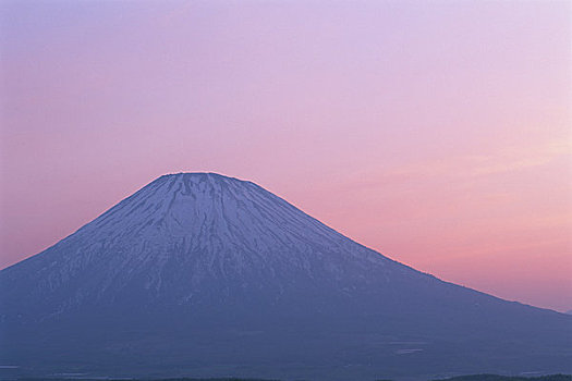 山,残雪