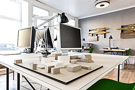 建筑模型,书桌,办公室