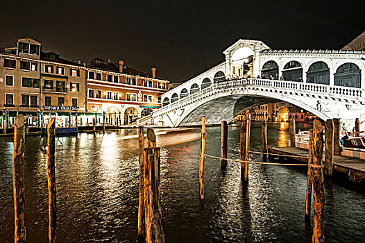 码头,大运河,雷雅托桥,夜晚,威尼斯,威尼托,意大利,欧洲
