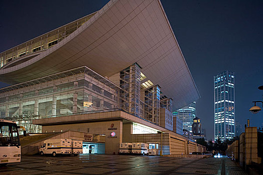 上海大剧院夜景