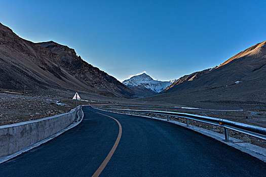 西藏的路