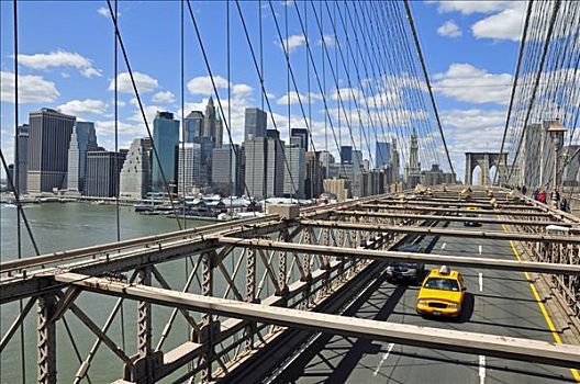 出租车,布鲁克林大桥,金融区,曼哈顿,纽约,美国