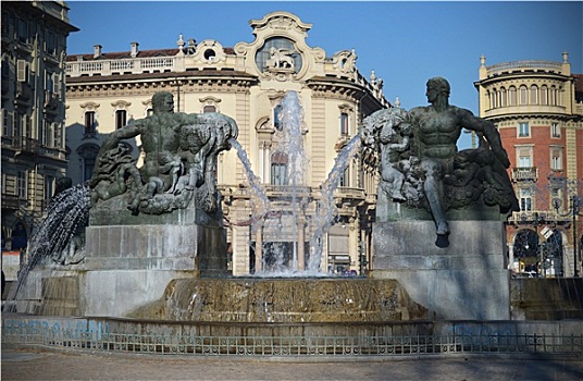 喷泉,广场,索尔费里诺,都灵,意大利