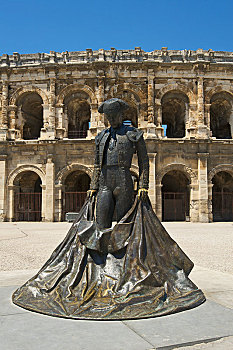 雕塑,斗牛士,正面,罗马,圆形剧场,尼姆,区域,朗格多克-鲁西永大区,法国,欧洲