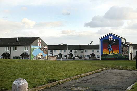 北爱尔兰,贝尔法斯特,分界线,走,政治,壁画,侧面,建筑,道路