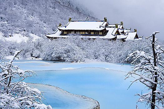 水塘,正面,庙宇,黄龙,四川,中国