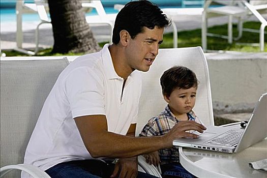 侧面,父亲,工作,笔记本电脑,儿子