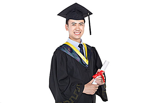 穿学士服的男生