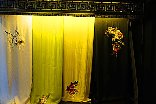越南芽庄传统手工刺绣坊景致和刺绣产品展示