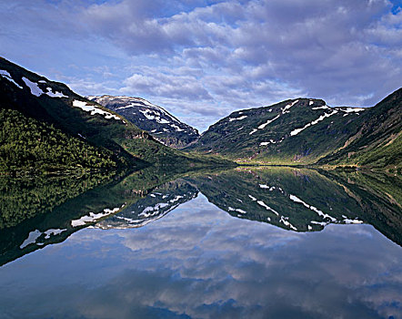 反射,山峦,水中,靠近,奥普兰,挪威,斯堪的纳维亚,欧洲