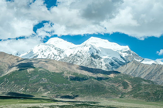 雪山草原风光,中国西藏