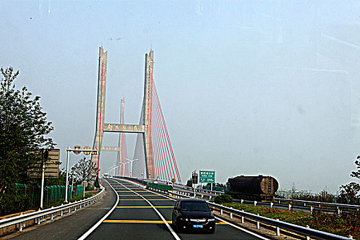九江斜拉桥