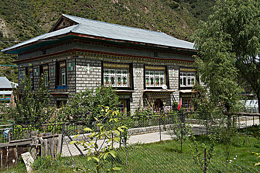 西藏林芝家庭旅馆