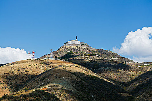 远景,高,耶稣,雕塑,山顶,瓜纳华托,墨西哥