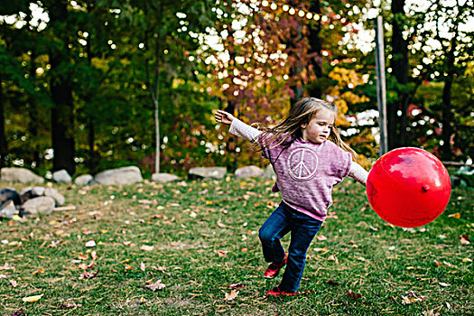 女孩,玩,红色,气球,花园
