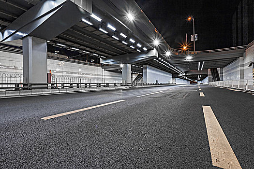 地下通道modernhighwaytunnelunderpass