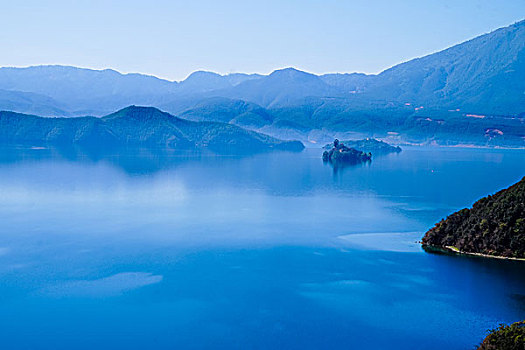 蓝色泸沽湖