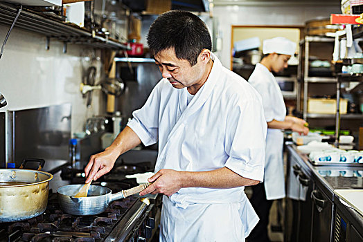 厨师,工作,厨房,日本人,寿司,餐馆,烹调,炉子