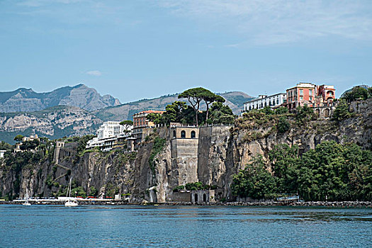 悬崖,索伦托,那不勒斯,坎帕尼亚区,意大利