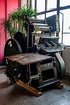 重庆鹅岭印刷二厂文创公园老式印刷机