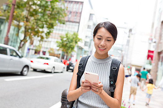 女人,旅行,福冈,打手机