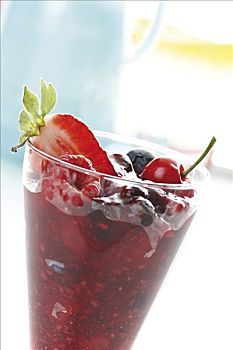 浆果,玻璃,红莓果盘,树莓,蓝莓,草莓