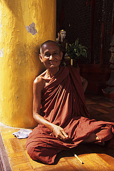 缅甸,仰光,大金塔,僧侣