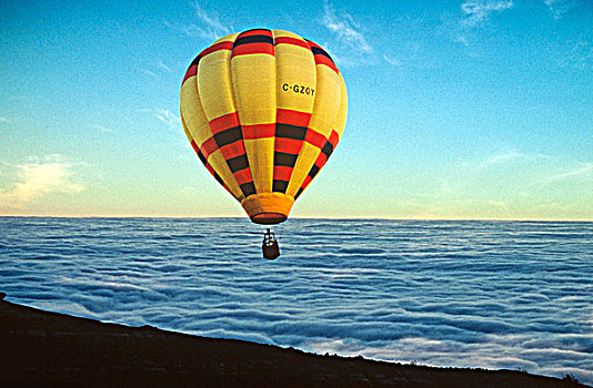 热气球,德兰赫勒,艾伯塔省,阿尔泰,加拿大,俯视,乘气球,云