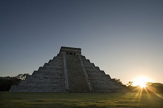 卡斯蒂略金字塔,奇琴伊察,尤卡坦半岛,墨西哥