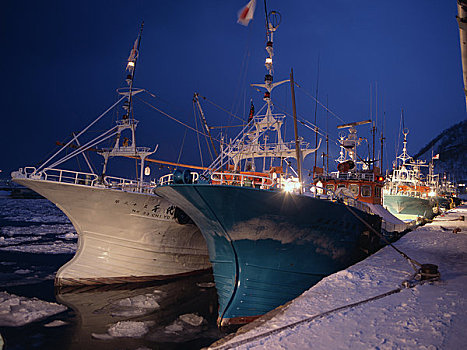 阿拉斯加鳕鱼,渔船