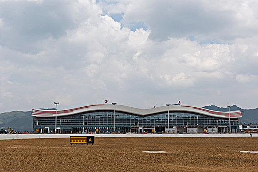 贵州遵义茅台机场航站楼及跑道