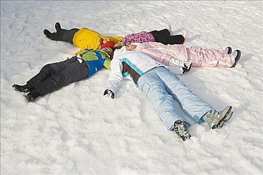 俯拍,五个,孩子,躺着,雪