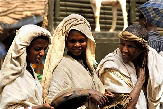 三个女人,购物,陶器,市场,埃塞俄比亚