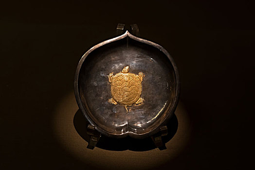 一组唐代金银器,a,set,of,tang,dynasty,gold,and,silver