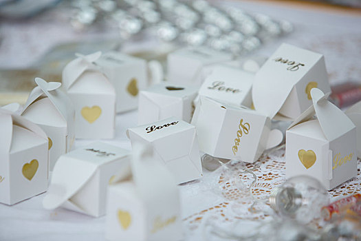 盒子,五彩纸屑,婚礼
