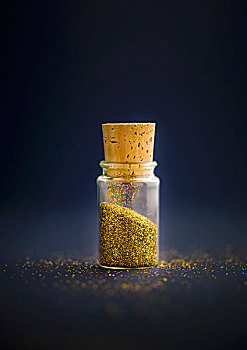 小玻璃瓶,金色,粉末